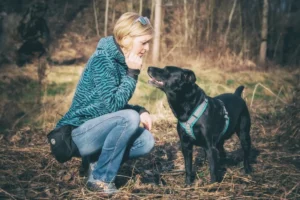 Tierschutzhund Happy und Daniela Loibl